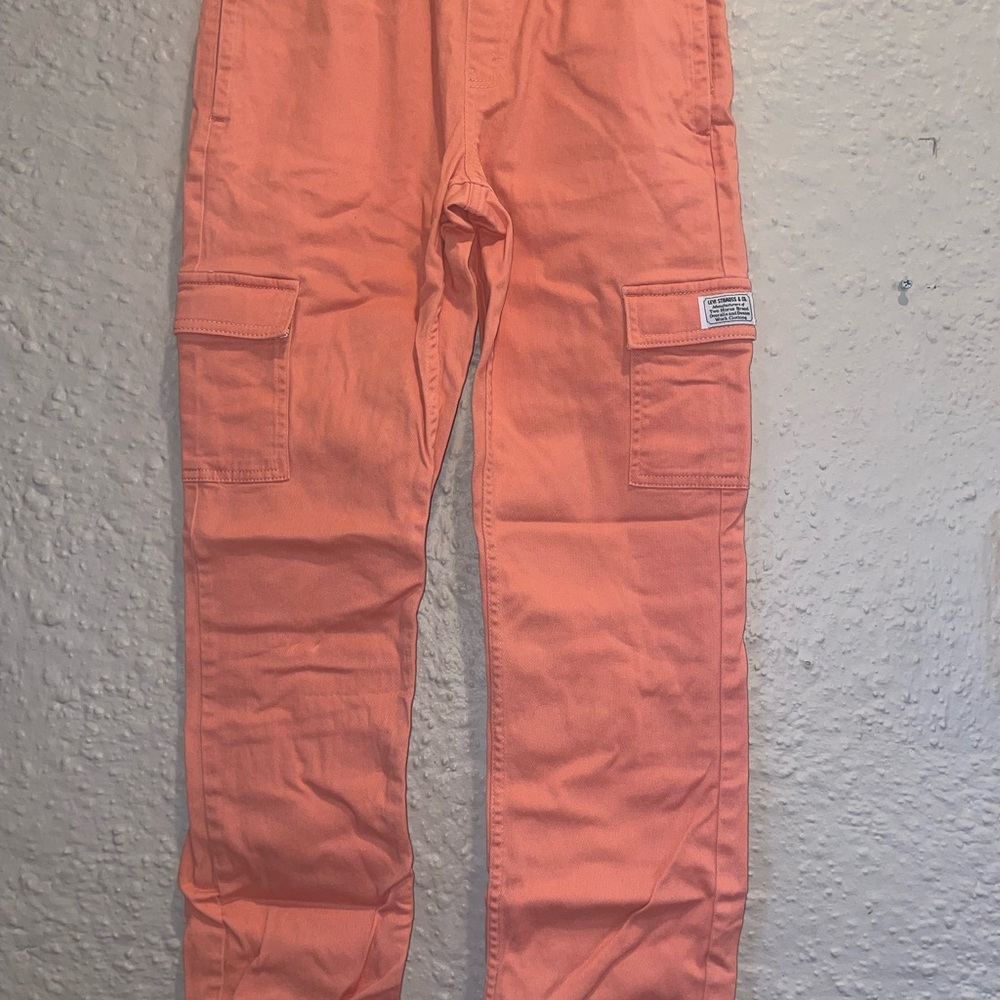 Levi's Coral Cargo Jogger Pants- NWOT